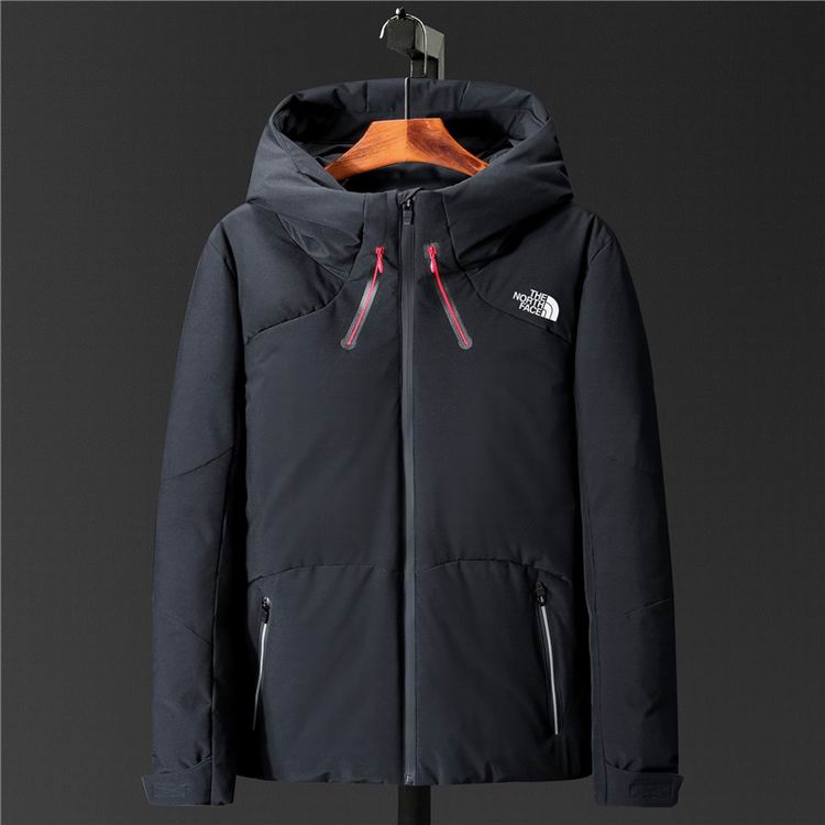 The North Face Men's Outwear 136